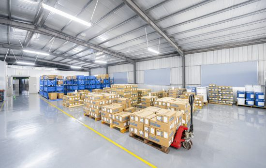Warehouse & Global Shipping
